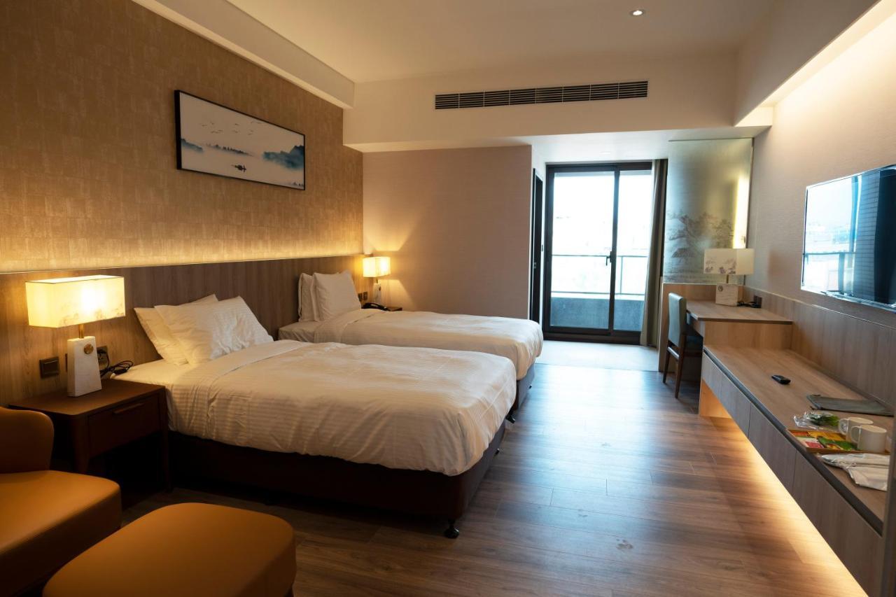 Joyfultel Hotel Guishan Exterior photo